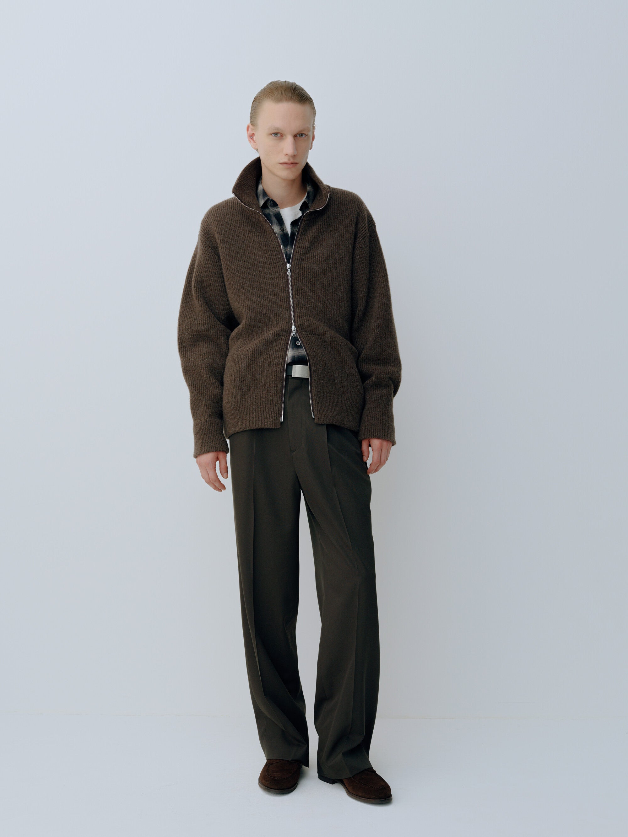 STRAIGHT TROUSERS